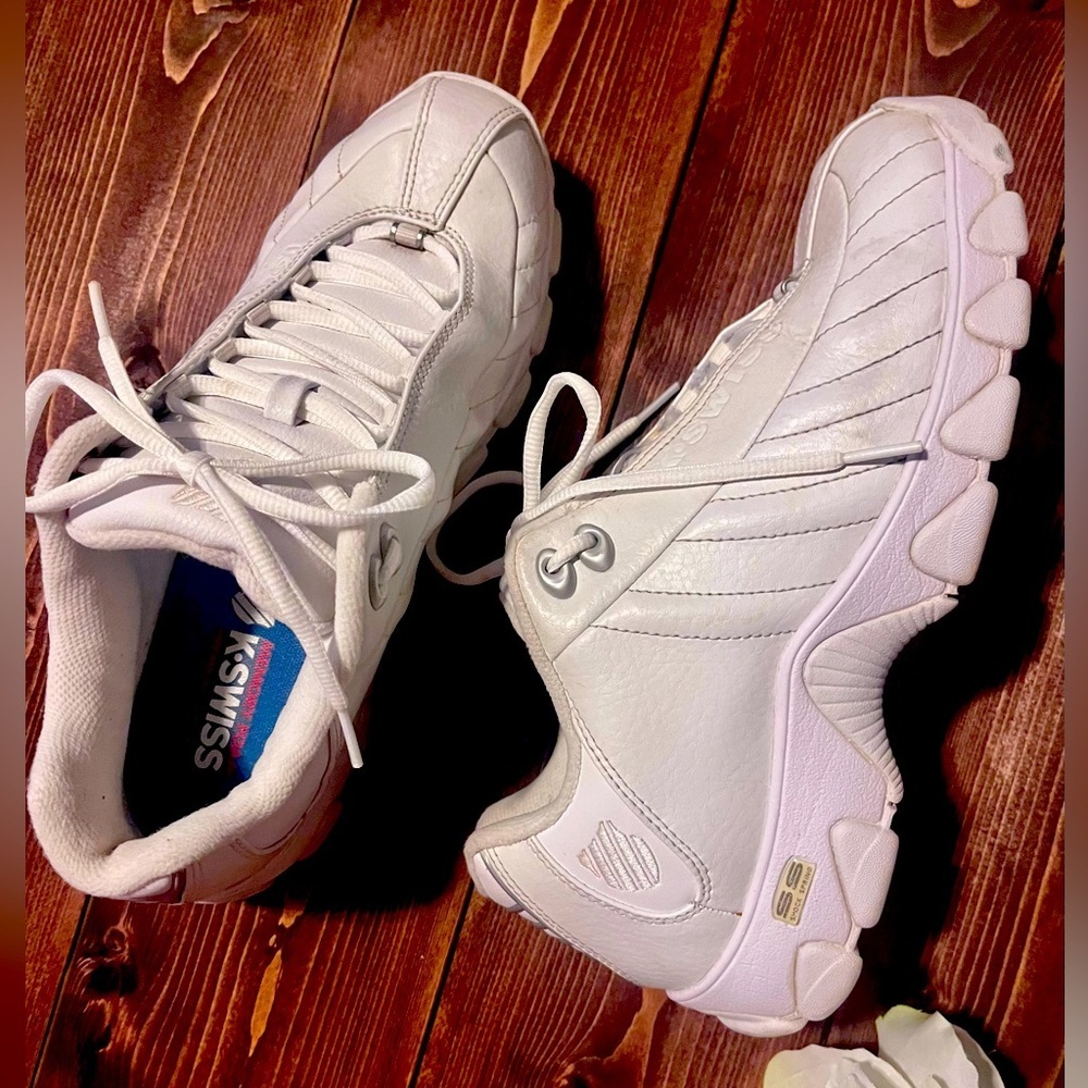 K-Swiss sneakers 👟